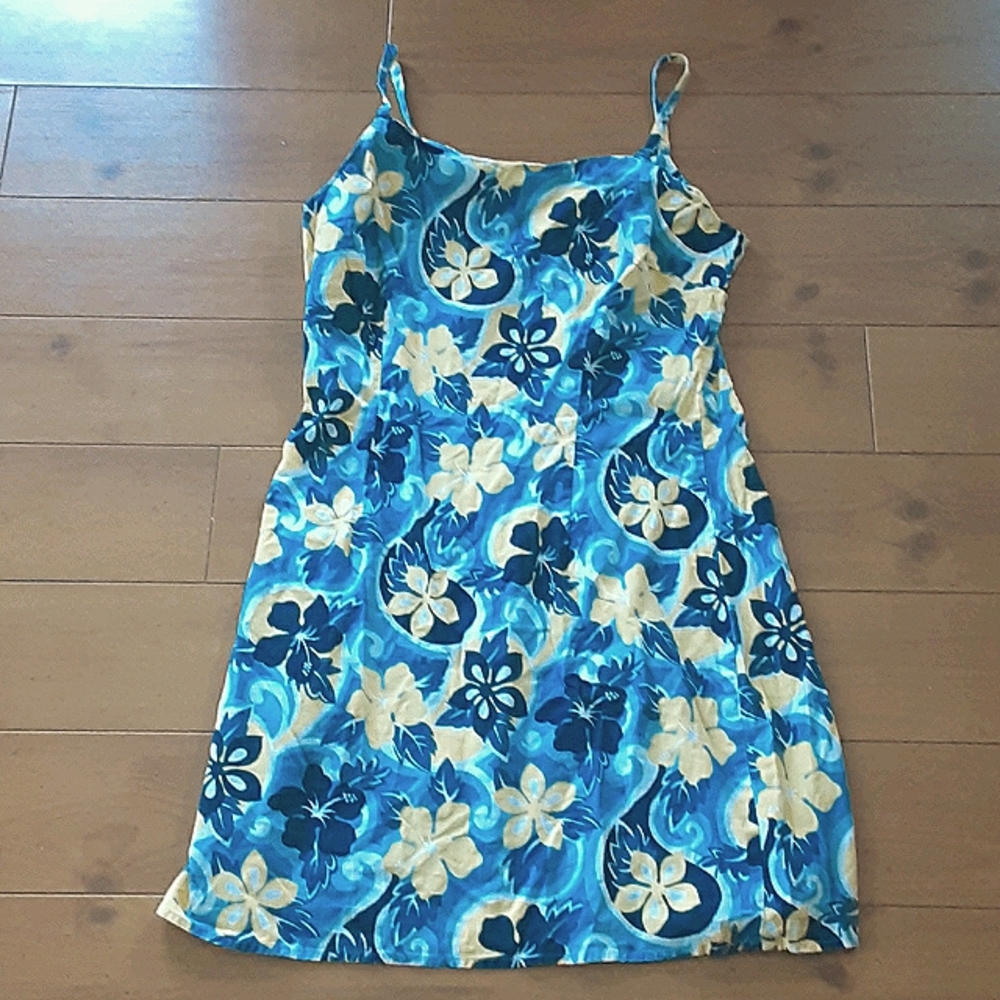 Hawaiian flower dress